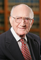 Carl A. Auerbach headshot