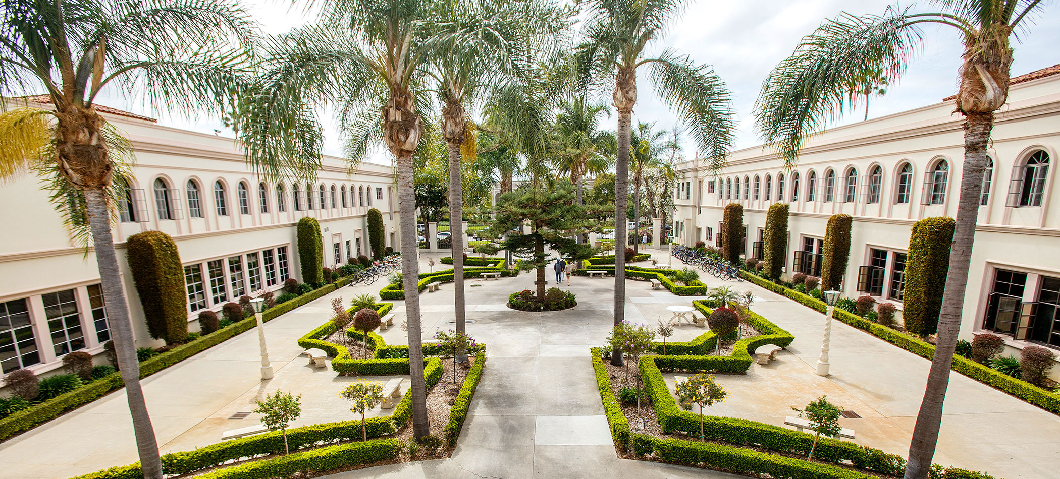A view of the courtyard in between Founders Hall and Camino Hall on the USD campus