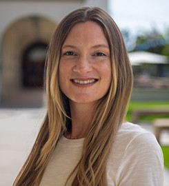 Laura Thackray's USD profile photo Laura Thackray