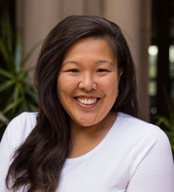 Profile photo of Jennifer Lee