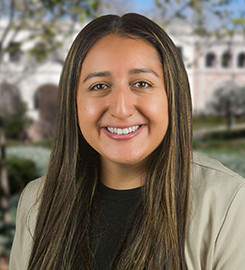 Profile photo of Alexandra Donner
