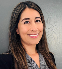 Profile photo of Lisa Alarcón