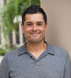 Profile photo of Peter Mena