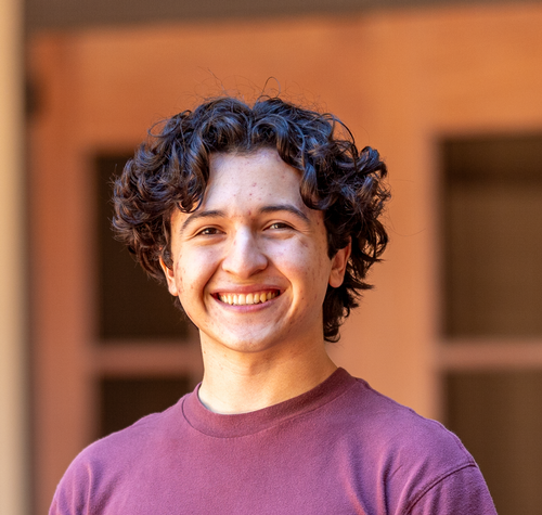 daniel headshot