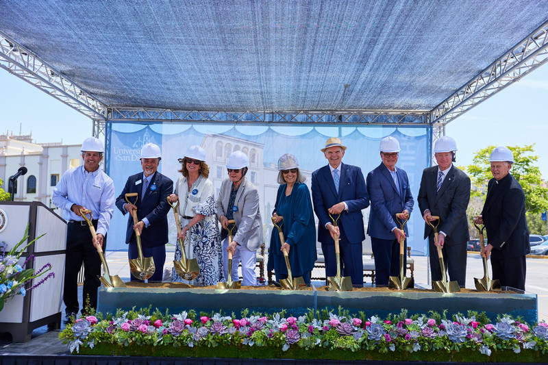 photo of darlene shiley with the USD leadership team breaking ground on the new STEM building