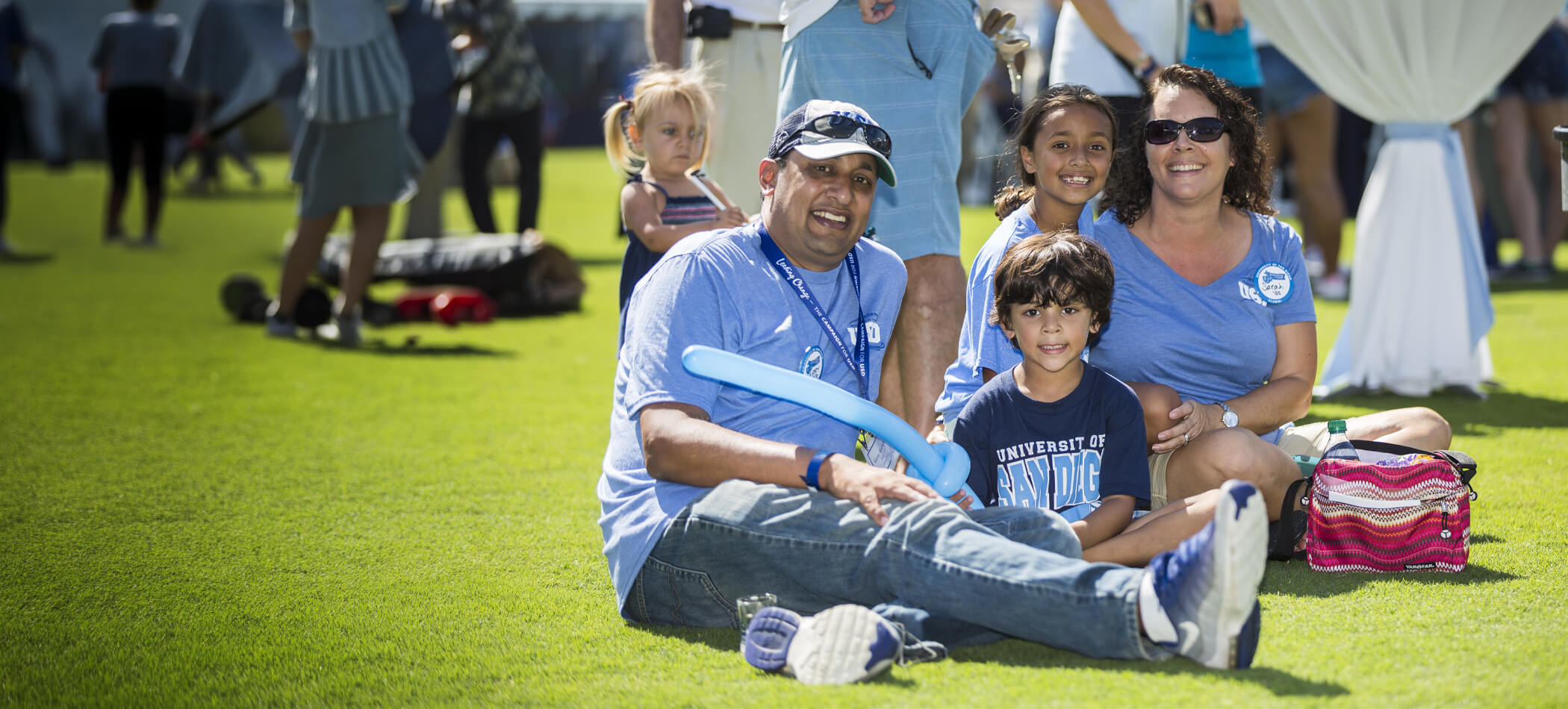 USD alumni at Homecoming