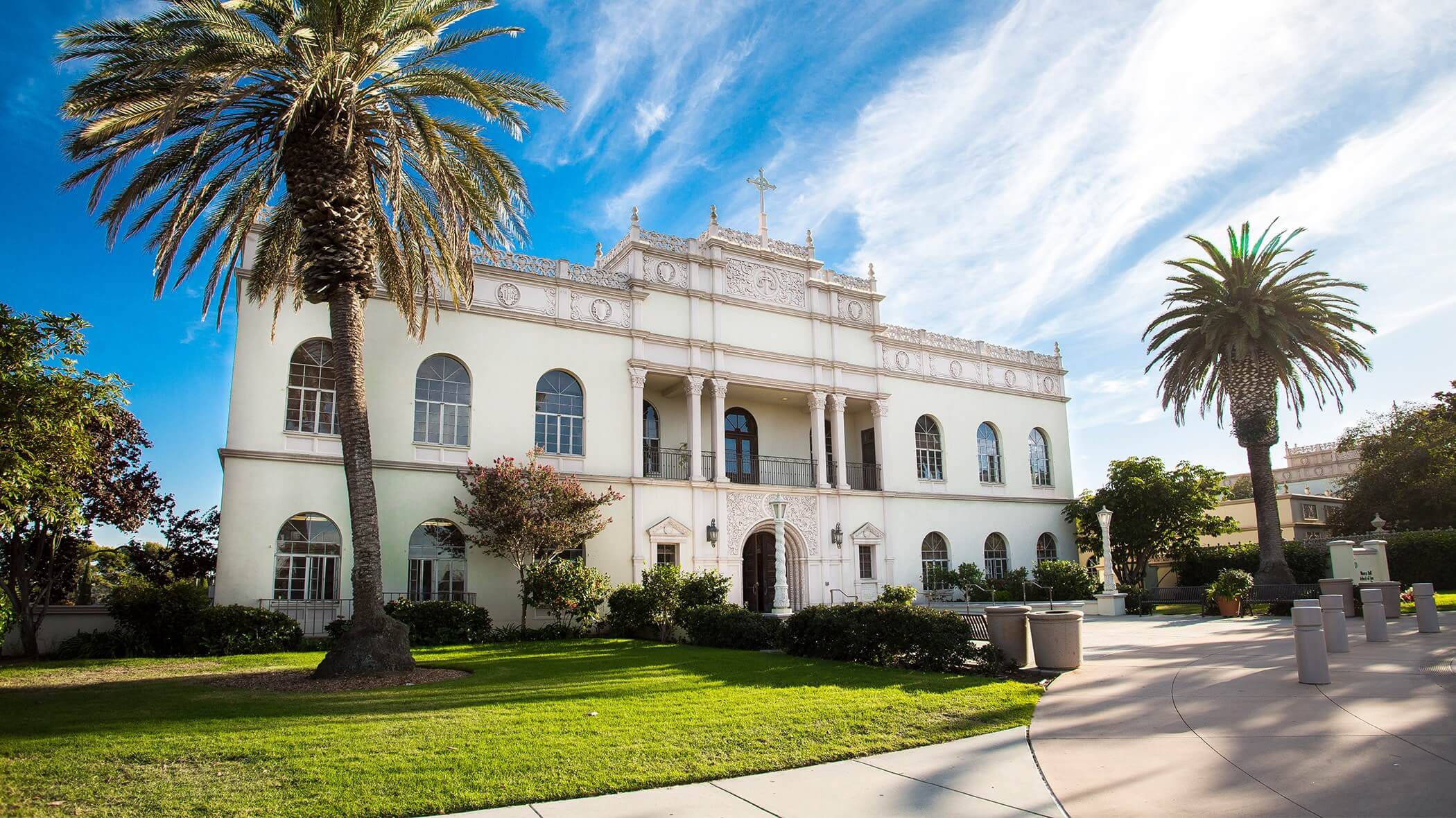 The warren hall school of law at the university of san diego