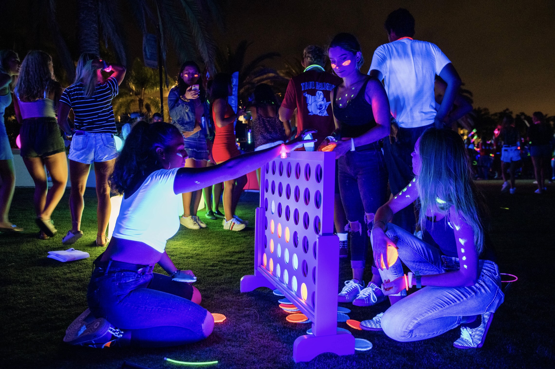 students playing connect 4