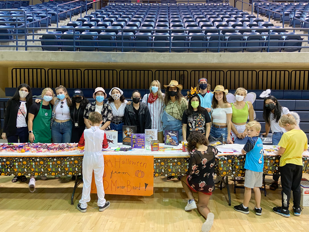 Group picture of all Mortar Board students at Halloween Hoopla