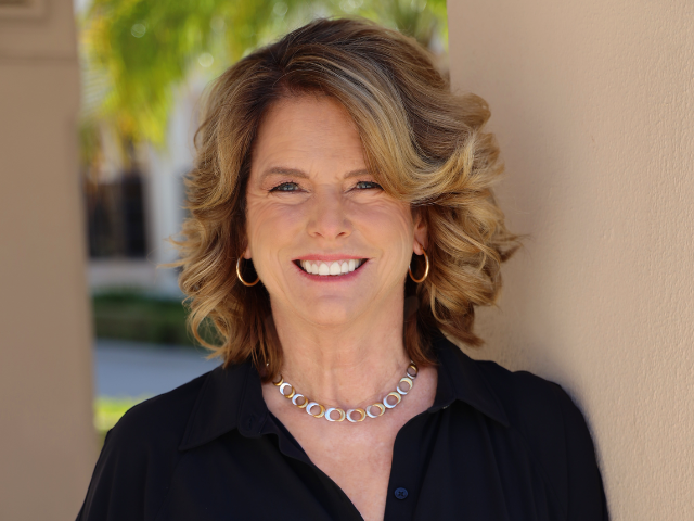 Dean Noelle Norton