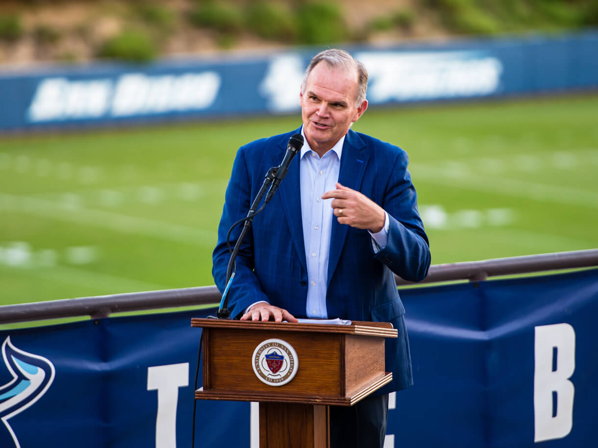 Jim Harris at podium