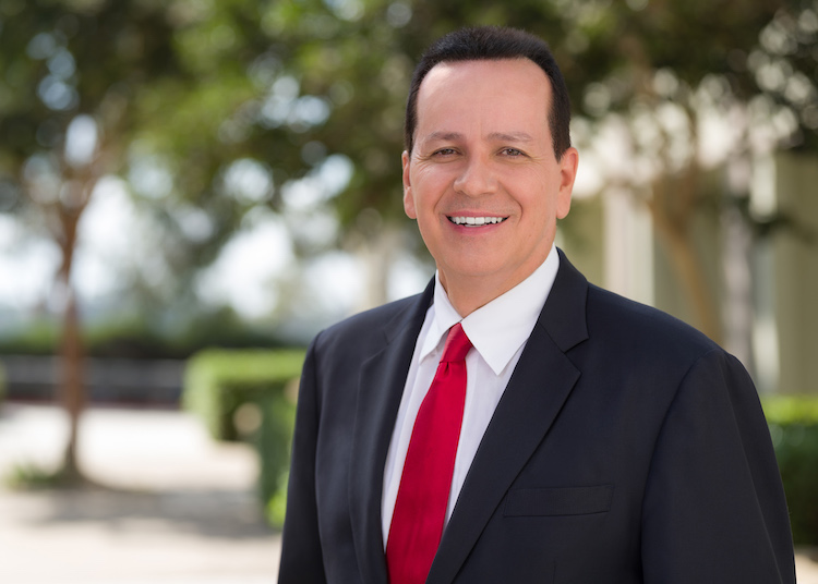Business Law Professor Craig Barkacs