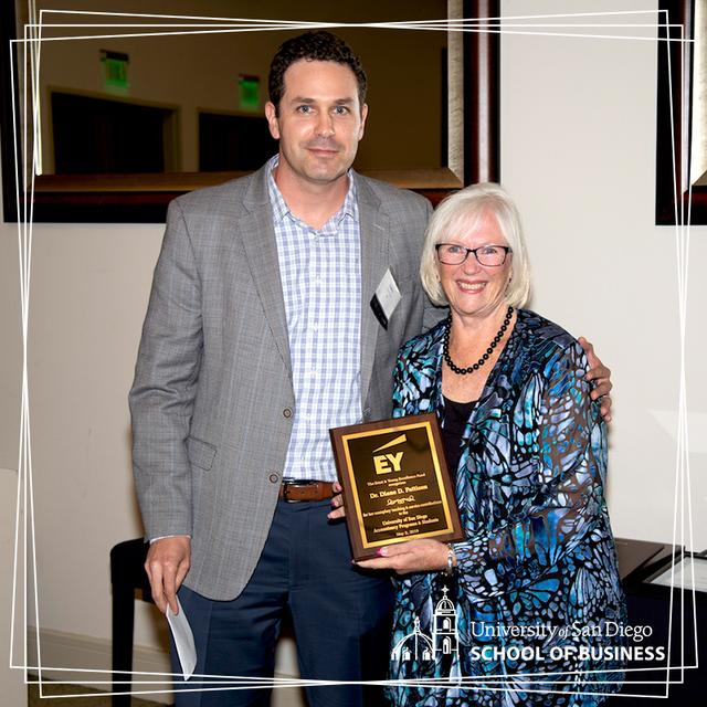 USD professor Diane Pattison receiving the Ernst & Young Excellence Fund Award