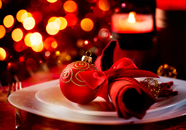 holiday plate and napkin