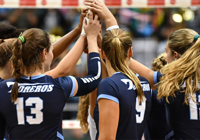 USD Women's Volleyball team