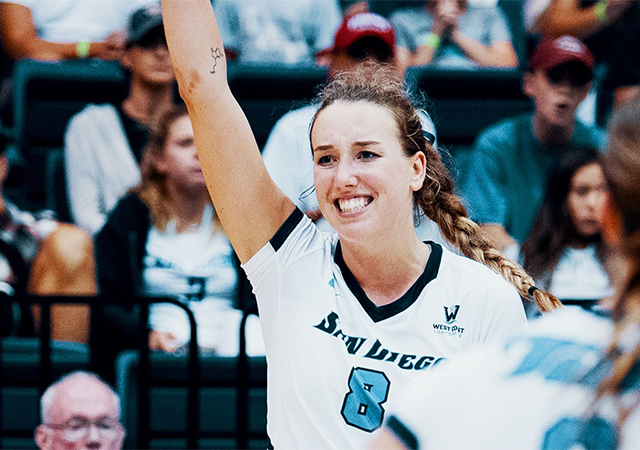 Roxie Wiblin, women's volleyball