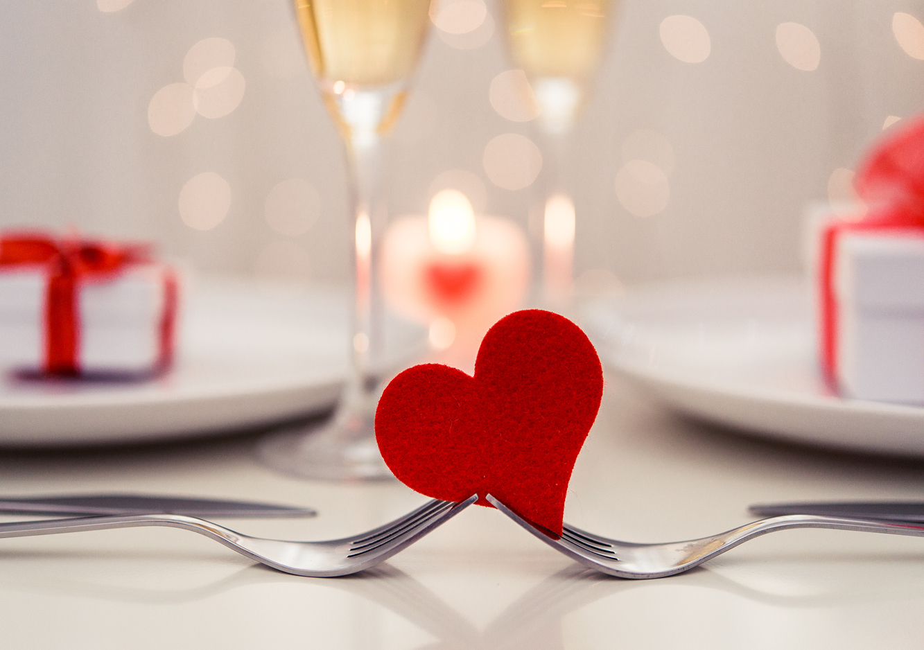 heart in between two forks