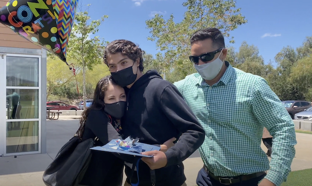 AnchorSTEM Scholar Rodrigo Tapia Guevara with his family