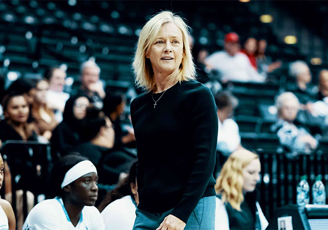 Women's Basketball Coach Cindy Fisher