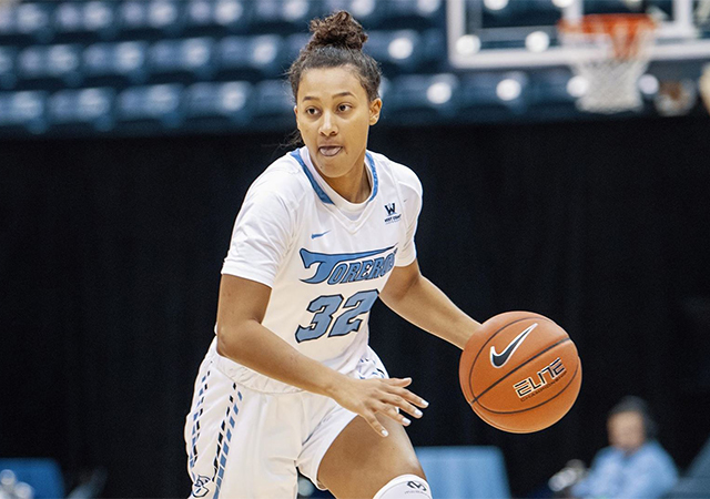 Sydney Hunter, Women's Basketball
