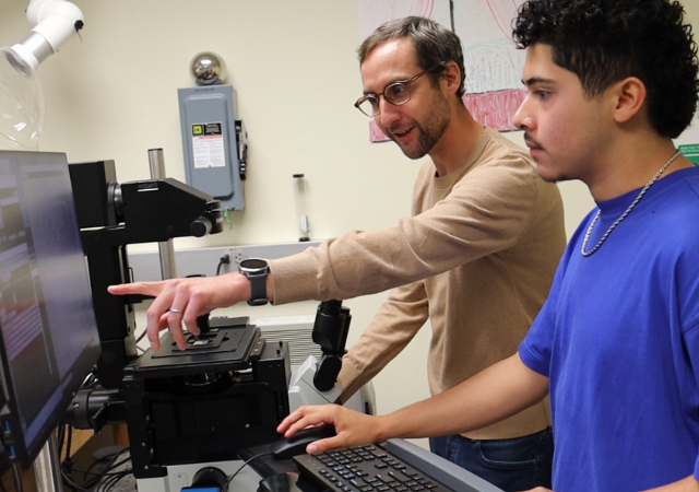 Professor Ryan McGorty in lab