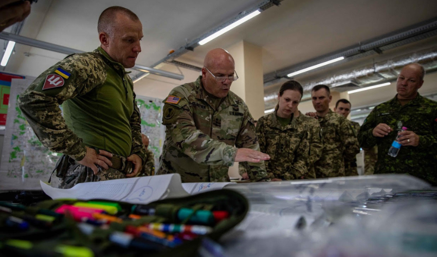 Lt. General Roger L. Cloutier ’87 (BA). Photo courtesy of NATO LANDCOM.