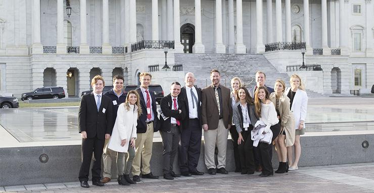 Eleven USD students and two USD faculty members are in Washington D.C. for the 2017 Inauguration Academic Seminar, hosted by The Washington Center.