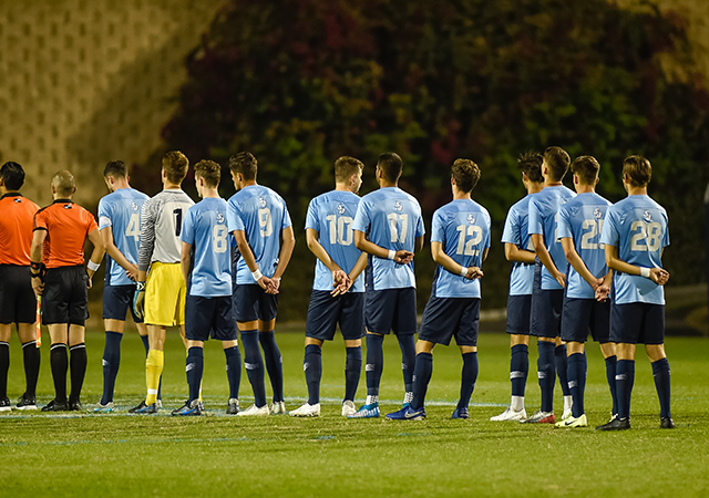 usd soccer players in a line