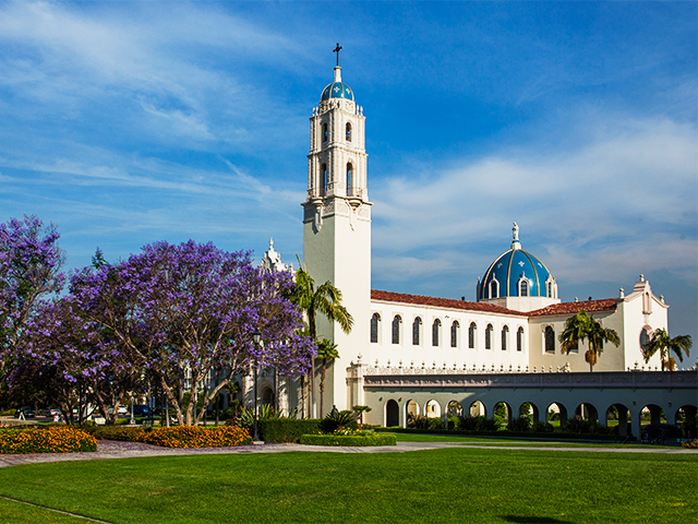 USD Athletics Catholic Schools Day