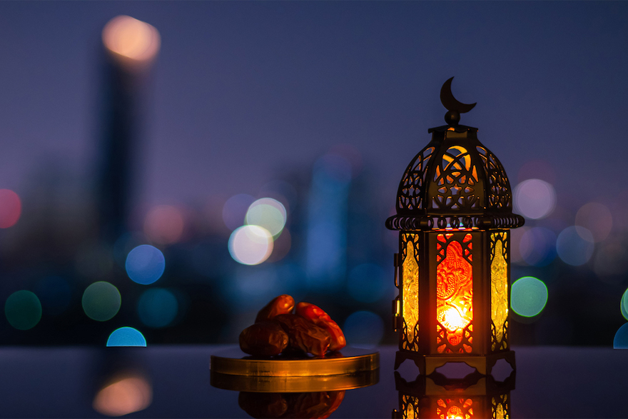 Hãy chiêm ngưỡng hình ảnh liên quan tới Ramadan, để trải nghiệm sự trang trọng, thiêng liêng và an yên của tháng Ramadan. Một tháng để tìm kiếm sự bình yên và mục đích trong cuộc sống.
