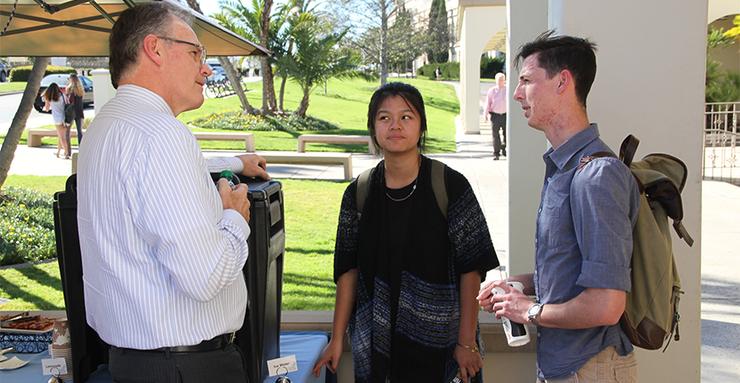 Come to the fire pits area near the Torero Store and enjoy refreshments and casual conversation with President Harris and other USD administrators. All are welcome.
