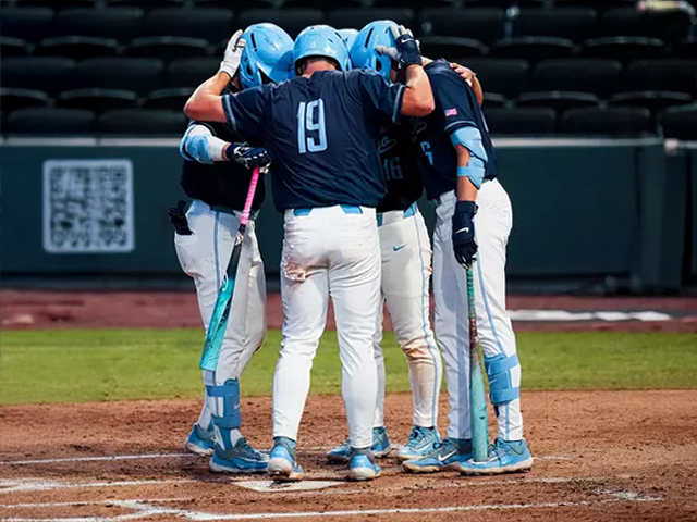 USD Baseball huddle