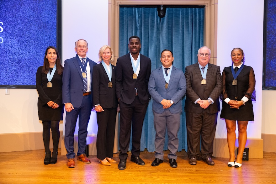 Alumni Honors event logo