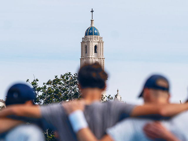 mtenn-huddle-usd