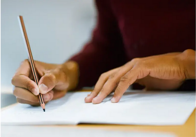 handwriting with pencil
