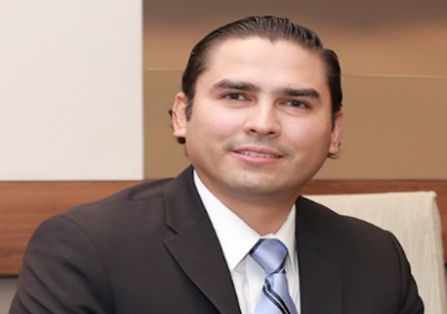 Cesar Buenrostro Headshot
